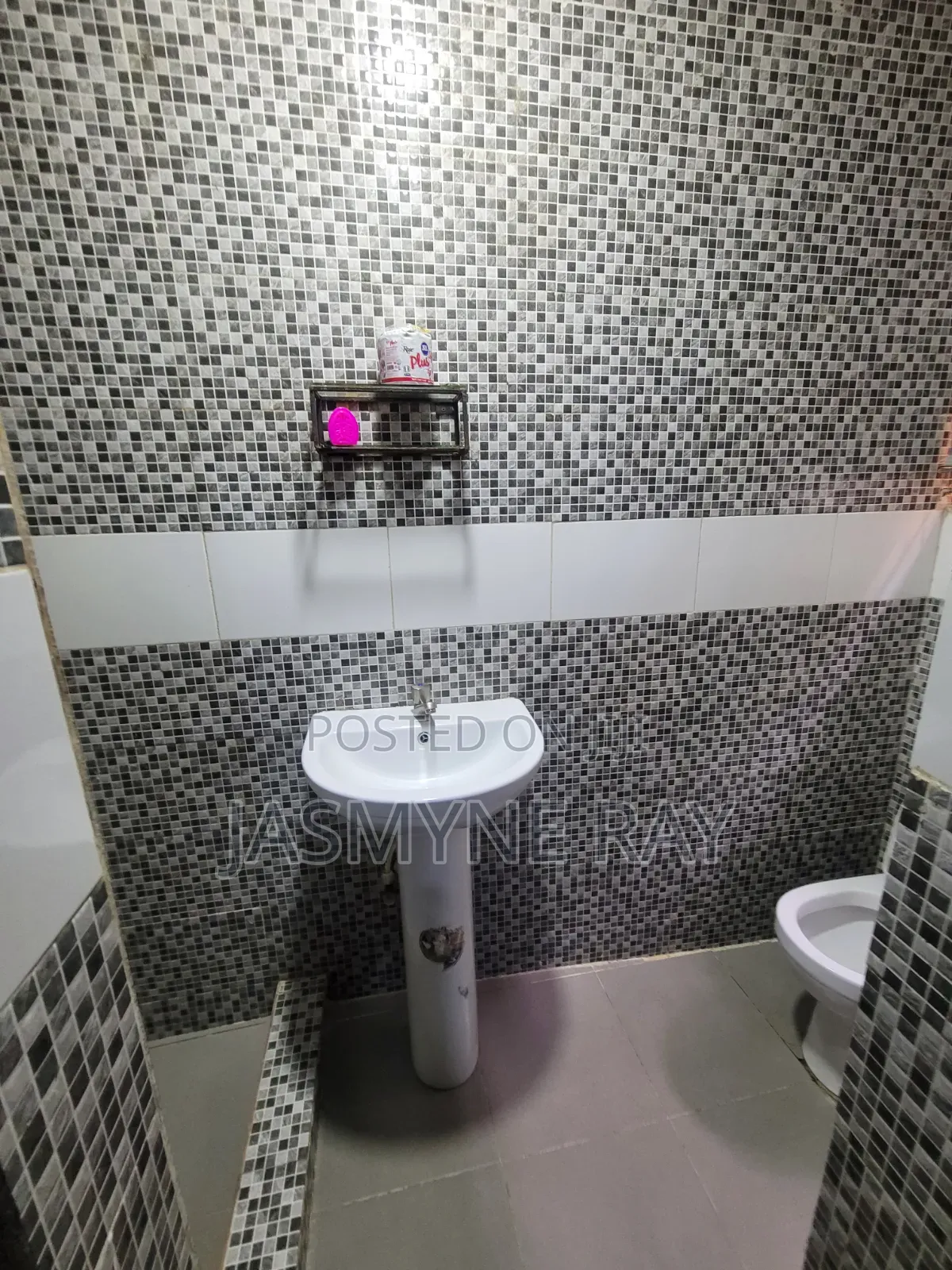 Wine Single Room Ensuite