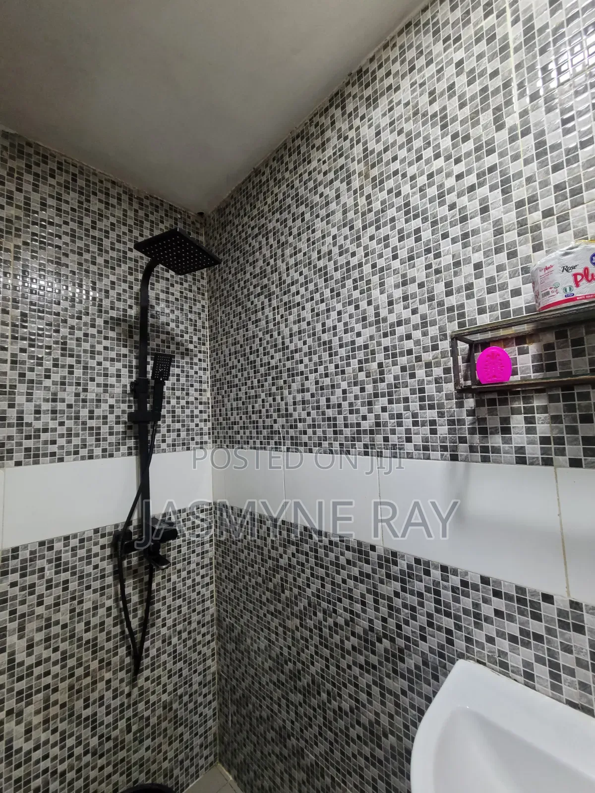 Wine Single Room Ensuite
