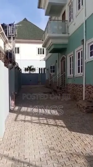 5bdrm Duplex in Kings Park Estate, Kaura for rent