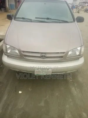 Toyota Sienna 2002