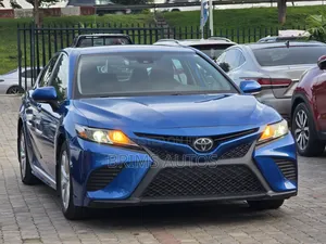 Toyota Camry 2019 Blue