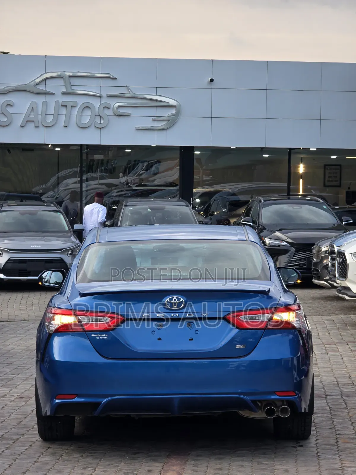 Toyota Camry 2019 Blue