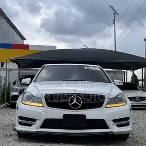 Mercedes-Benz C300 Luxury 4Matic Sedan AWD (3.5L 6cyl 7A) 2013 White