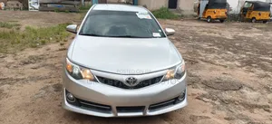 Toyota Camry 2014 Silver
