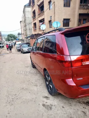 Toyota Sienna 2006 Red