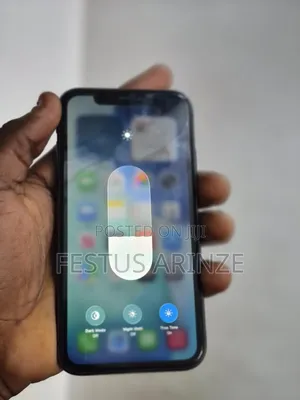 Apple iPhone 11 64 GB Black
