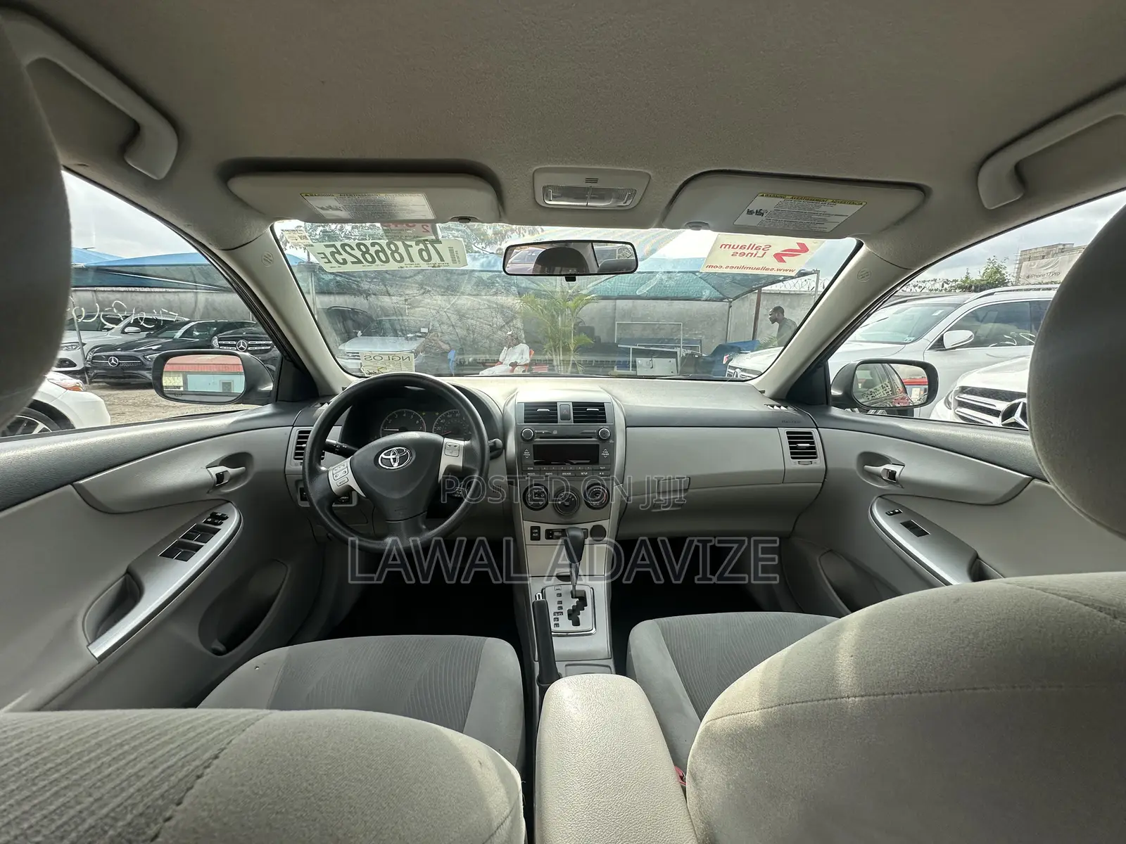 Toyota Corolla LE 4dr Sedan (1.8L 4cyl 4A) 2012 Gray