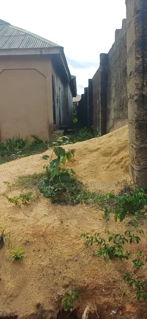 2bdrm Bungalow in Oke Ayo Estate, Agric for sale