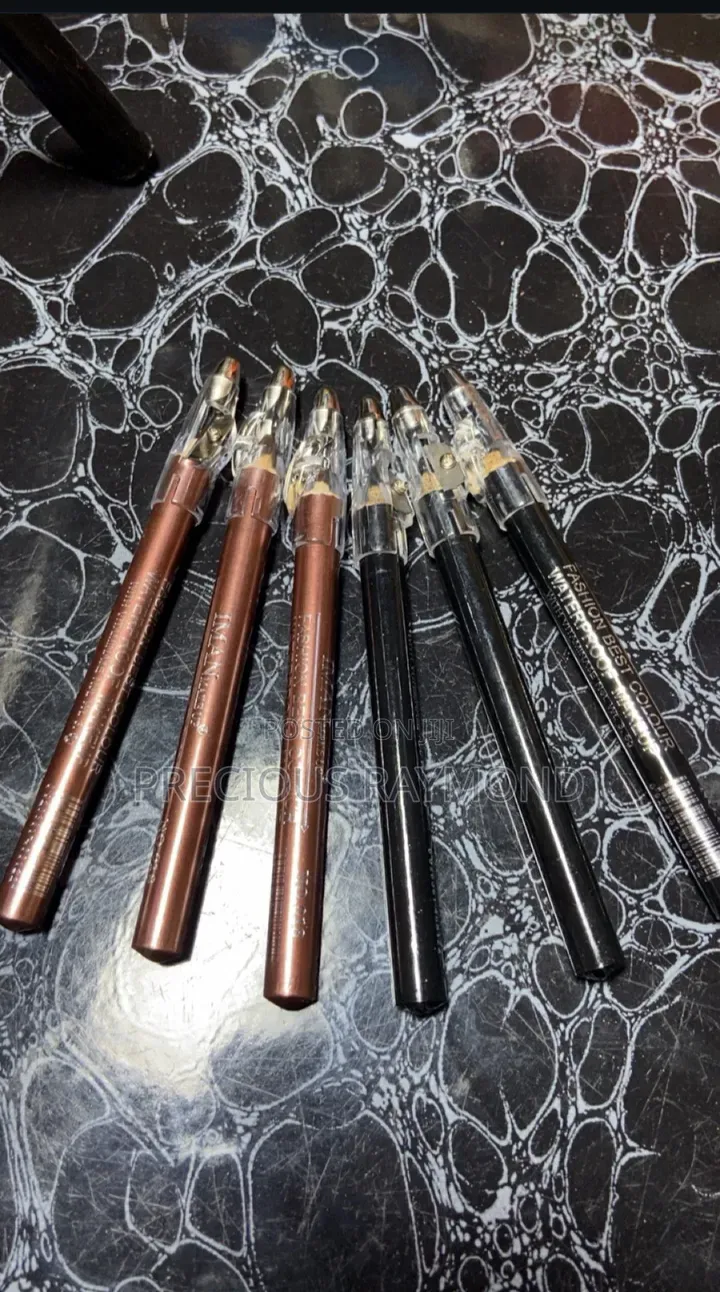 Eye and Lip Liner
