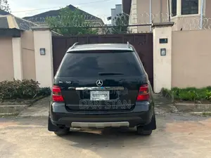 Mercedes-Benz M Class 2006 Blue