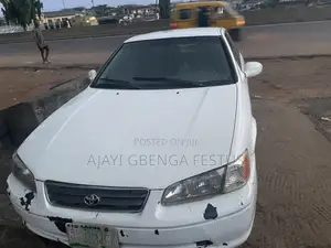 Toyota Camry 2002 White