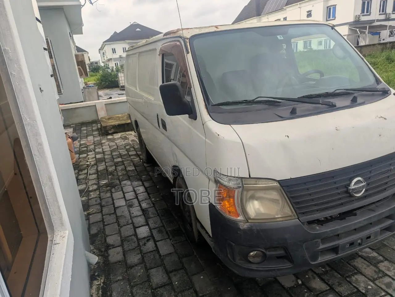 Nissan Caravan (Urvan) 2000 White