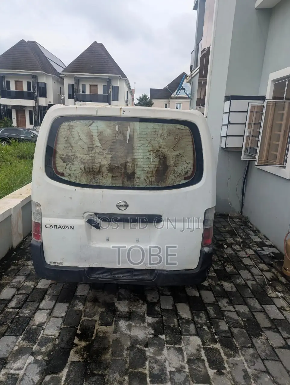 Nissan Caravan (Urvan) 2000 White