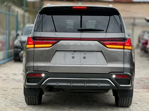 Lexus LX 600 2023 Gray
