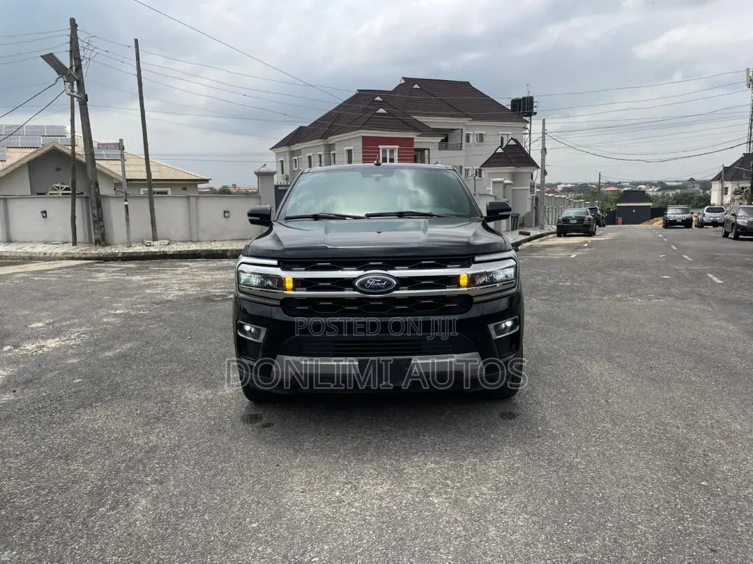 Ford Expedition Max 2023 Black