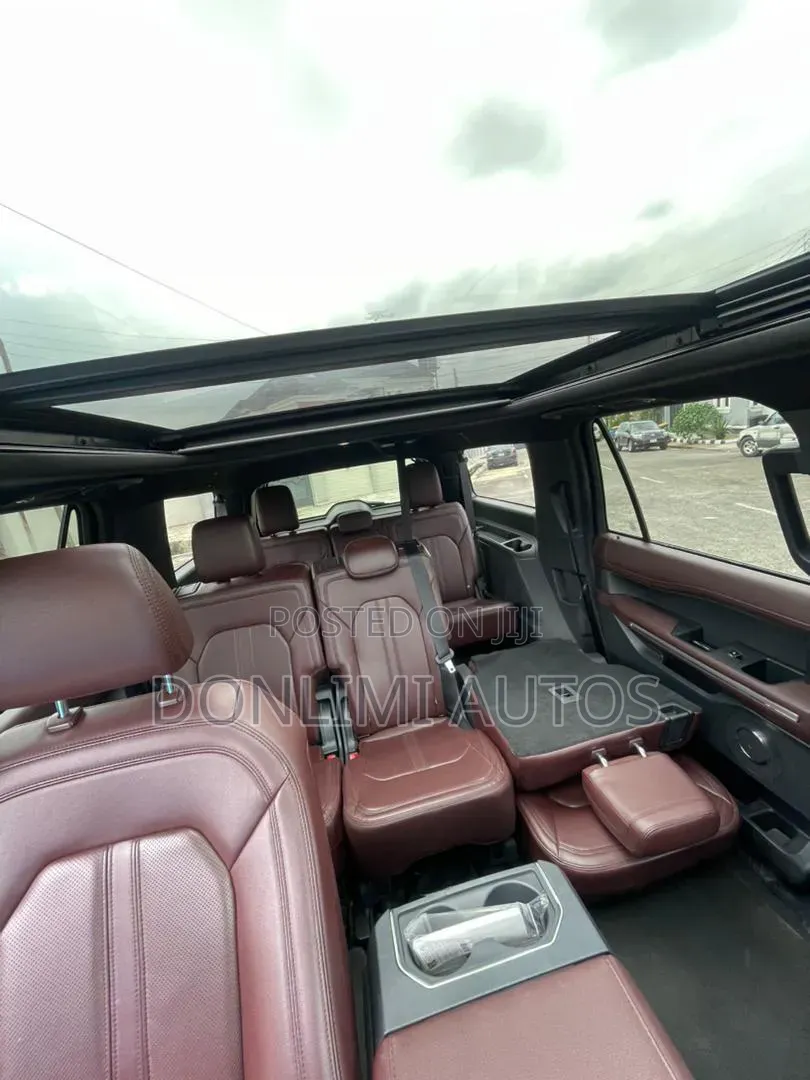 Ford Expedition Max 2023 Black