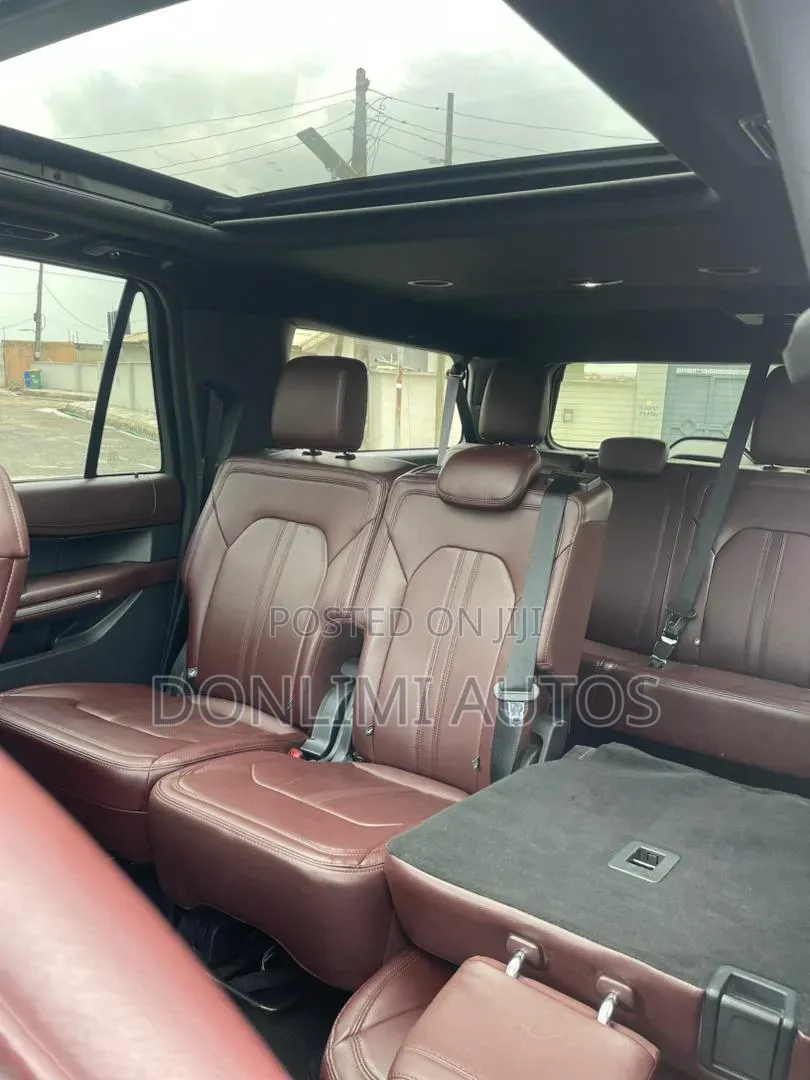 Ford Expedition Max 2023 Black