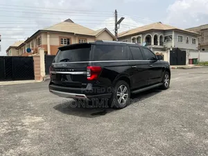 Ford Expedition Max 2023 Black