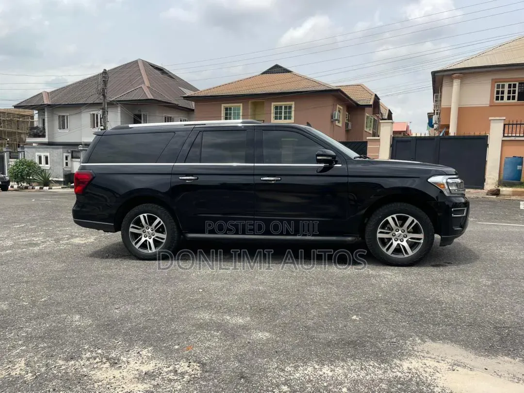Ford Expedition Max 2023 Black