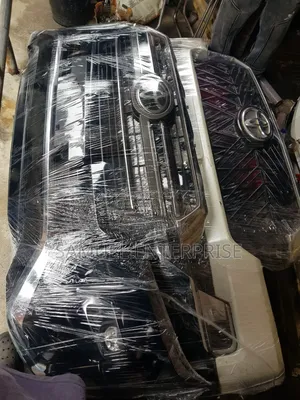 Landcruiser 2018 Front Bomber