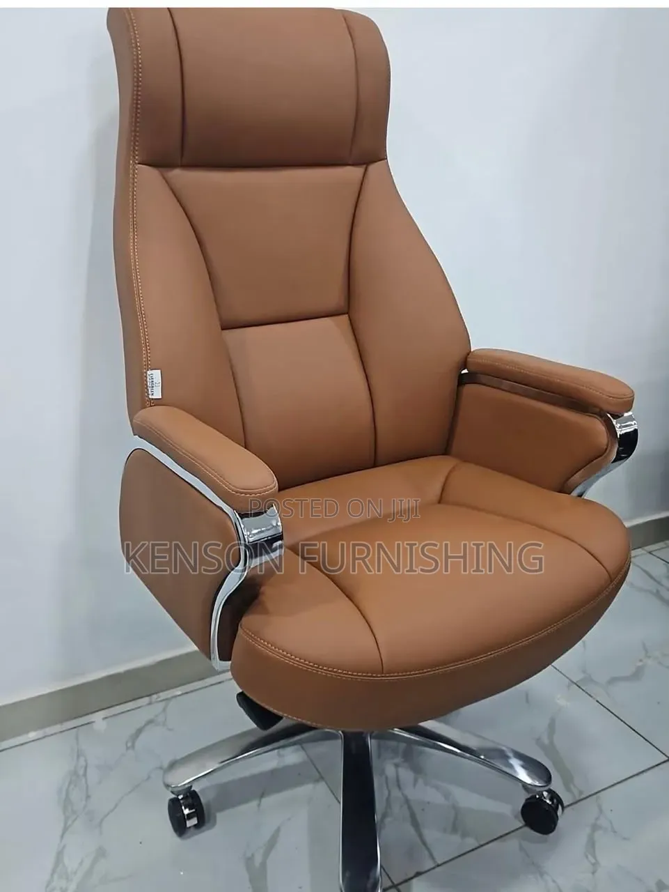 Executive Swivel Leather Chair