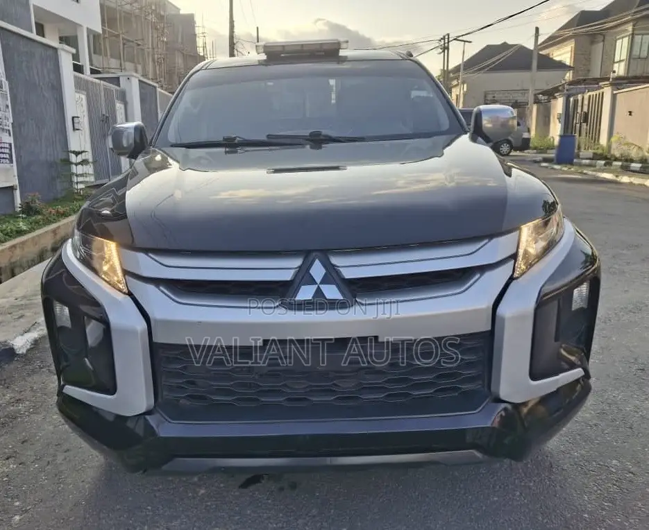 Mitsubishi L200 2016 Black