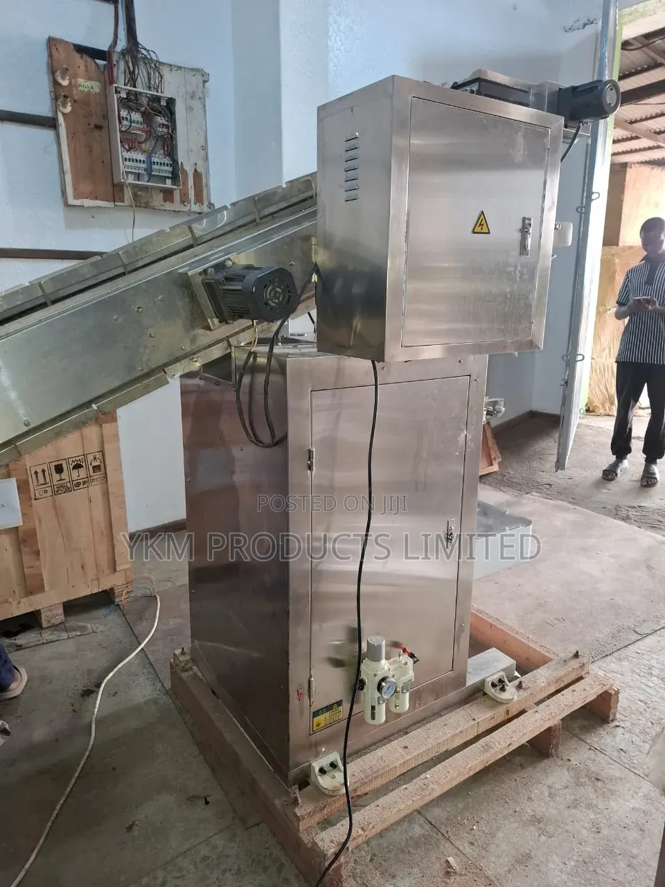 Granules Packing Machine