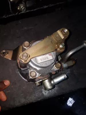 Power Steering Pump for 3mz V6 Sienna Highlander and Many Other Car