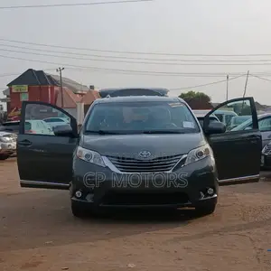 Toyota Sienna XLE 7 Passenger 2012 Gray