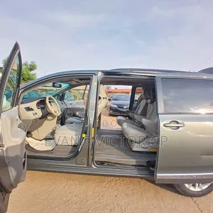 Toyota Sienna XLE 7 Passenger 2012 Gray