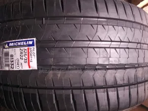 Michelin Tyre 325/35/22 for Mercedes Benz Gle Etc.