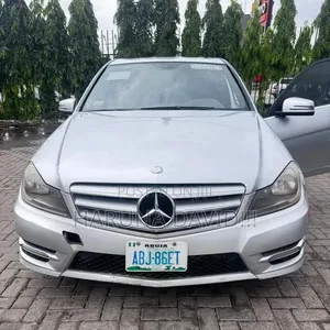 Mercedes-Benz C300 2013 Silver