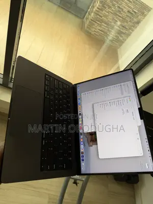 Laptop Apple MacBook Pro 2024 M4 Pro 24GB Apple M4 Pro SSD 512GB
