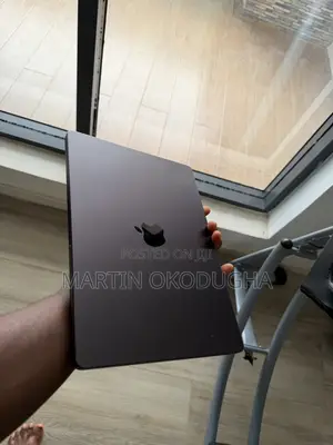 Laptop Apple MacBook Pro 2024 M4 Pro 24GB Apple M4 Pro SSD 512GB