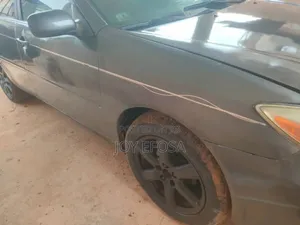 Toyota Camry 2004 Gray
