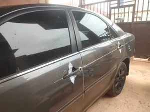 Toyota Camry 2004 Gray