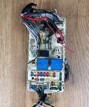Interior Fusebox Mitsubishi Pajero (2000-2007)