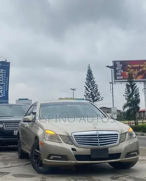 Mercedes-Benz E350 2010 Gold