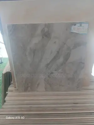 High Quality Tiles