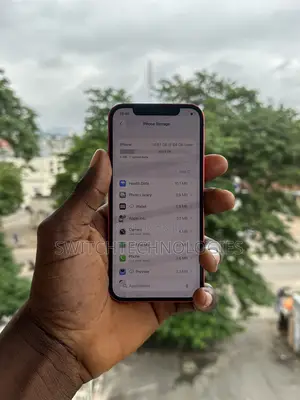 Apple iPhone 12 64 GB Red