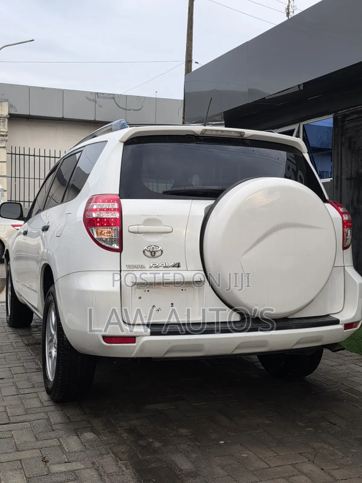 Toyota RAV4 2010 White