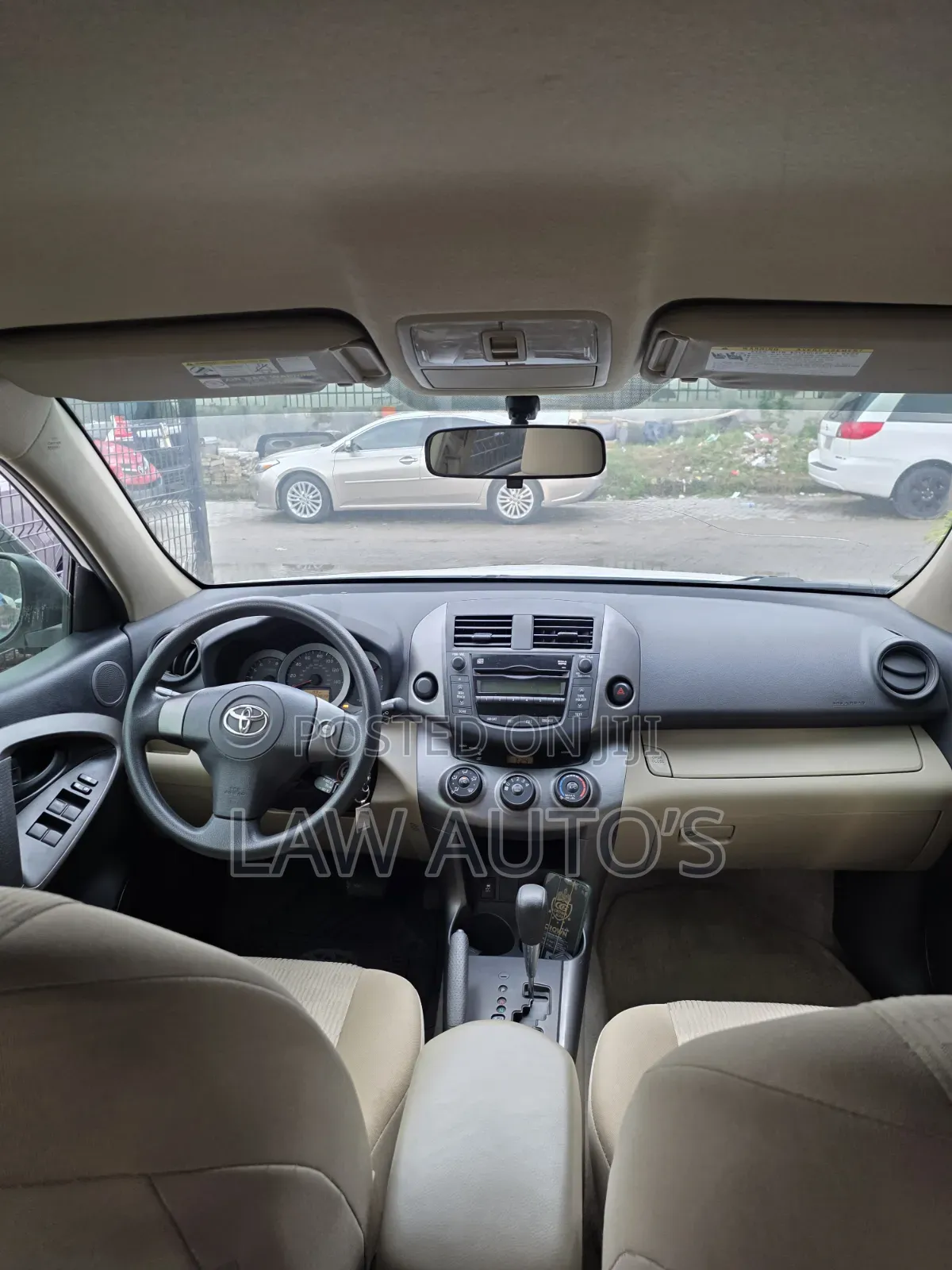 Toyota RAV4 2010 White