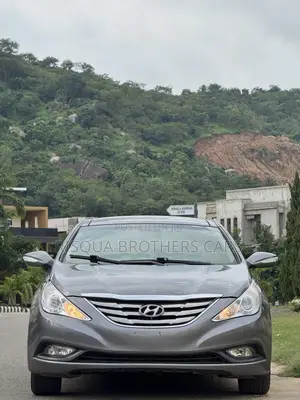 Hyundai Sonata Limited Sedan FWD (2.4L 4cyl 6A) 2013 Gray