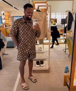 Top Notch Luxury Men Designer Outfits Louis Vuitton Best Quality