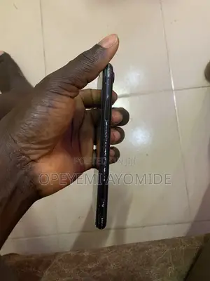 Apple iPhone XR 64 GB Black