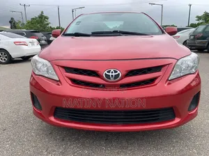 Toyota Corolla 2013 Red