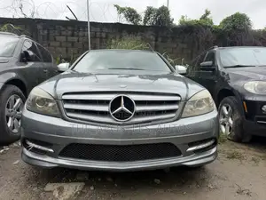 Mercedes-Benz C300 Sport Sedan RWD (3.0L 6cyl 6M) 2009 Gray