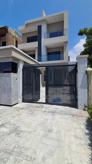 5bdrm Duplex in Lekki Phase 1 for rent