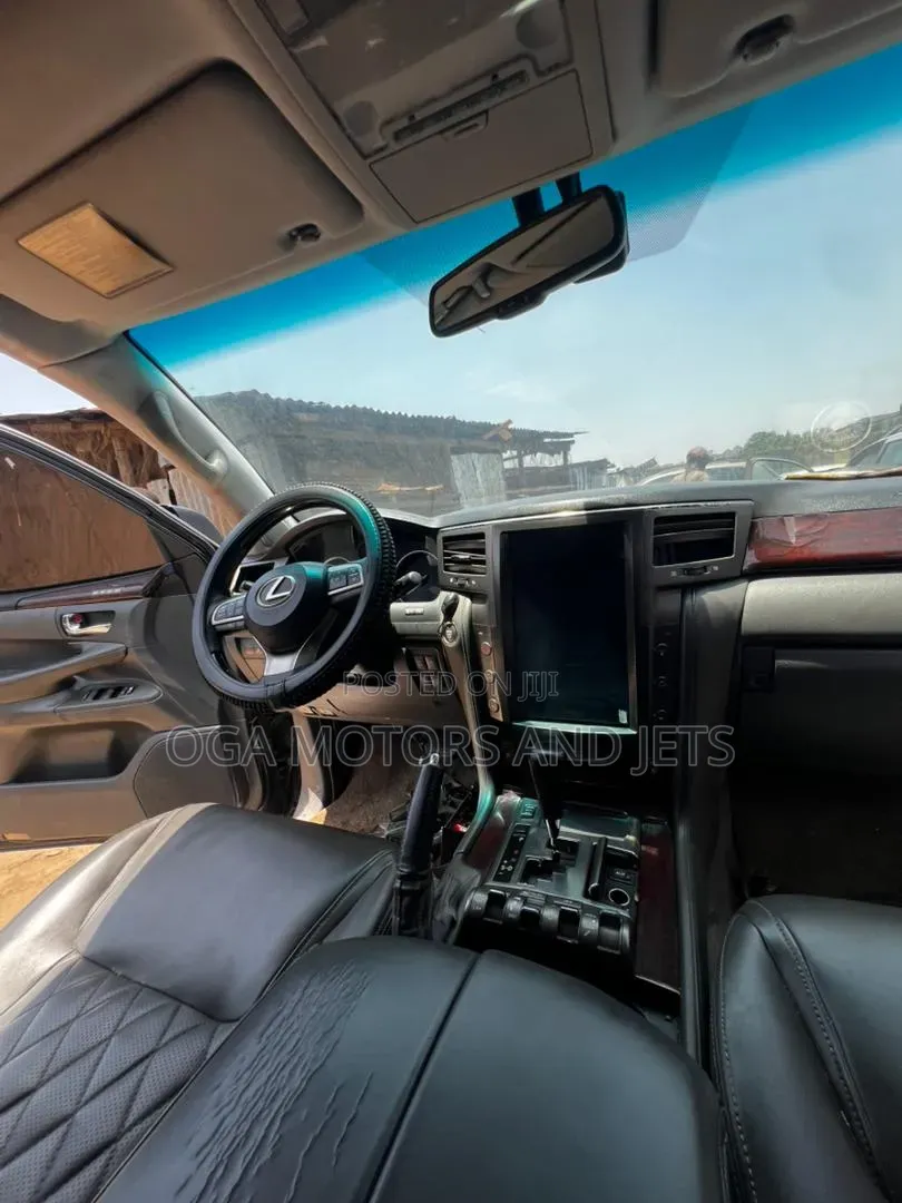 Lexus LX 570 2008 Black