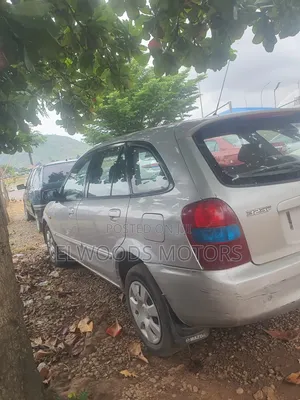 Mazda 323 2000 Silver